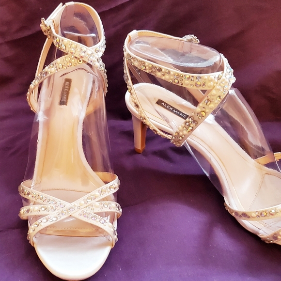 NEW Alex Marie Heels, White, Rhinestones, Size 11 - Picture 7 of 15